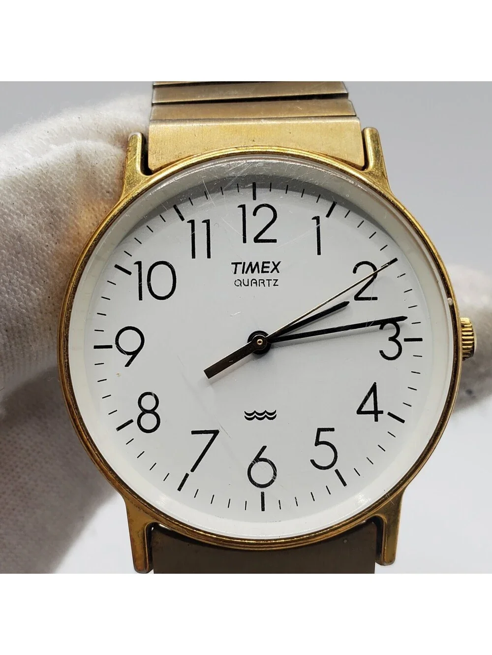 Vintage 1988 Timex Quartz Womens Watch 32mm New Battery Gold Stretch Band